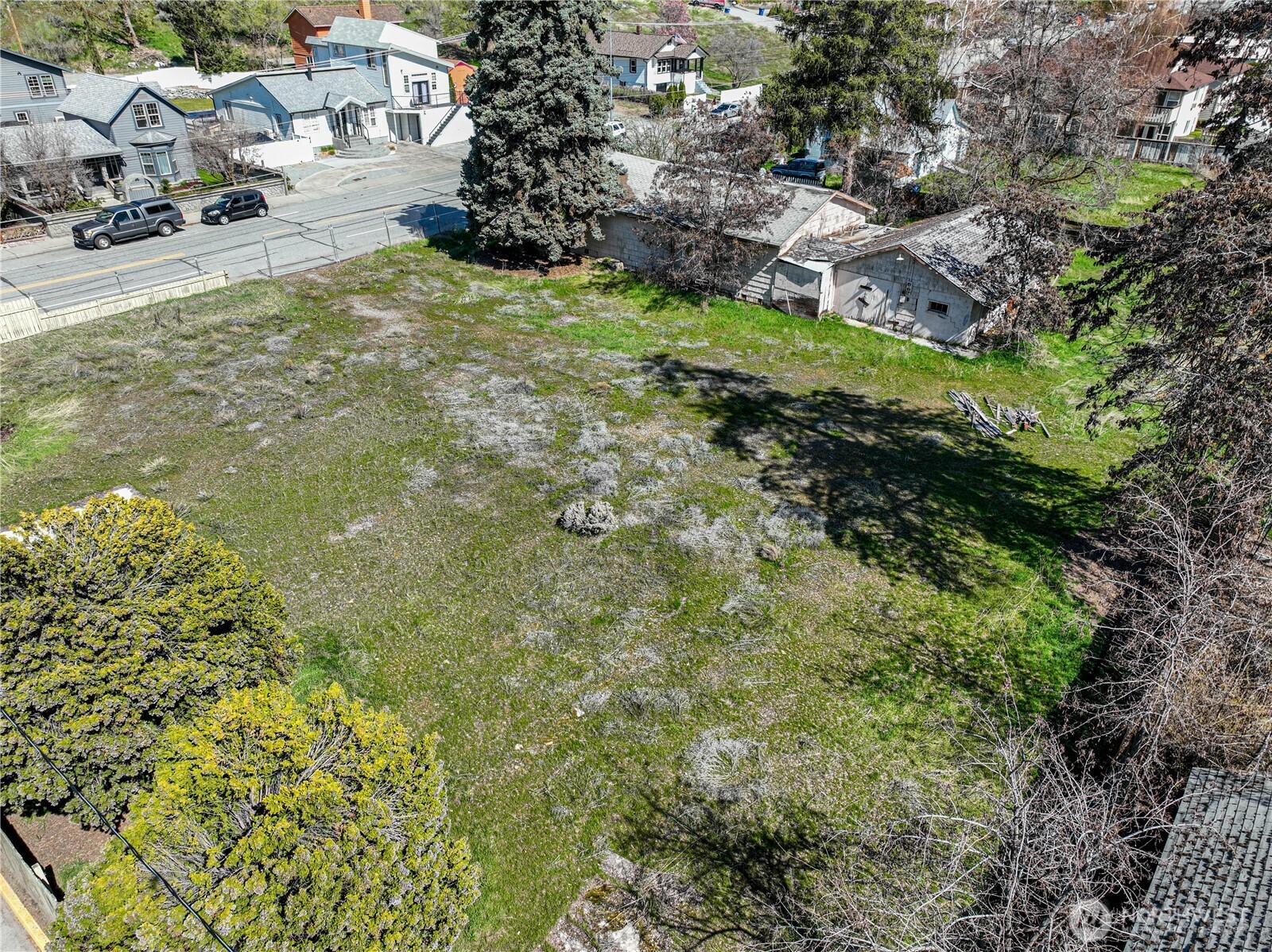 325 W Highland Avenue , Chelan, WA 98816