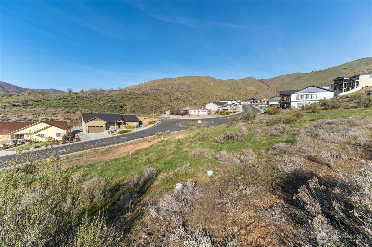 9988 Saska Way , Entiat, WA 98822