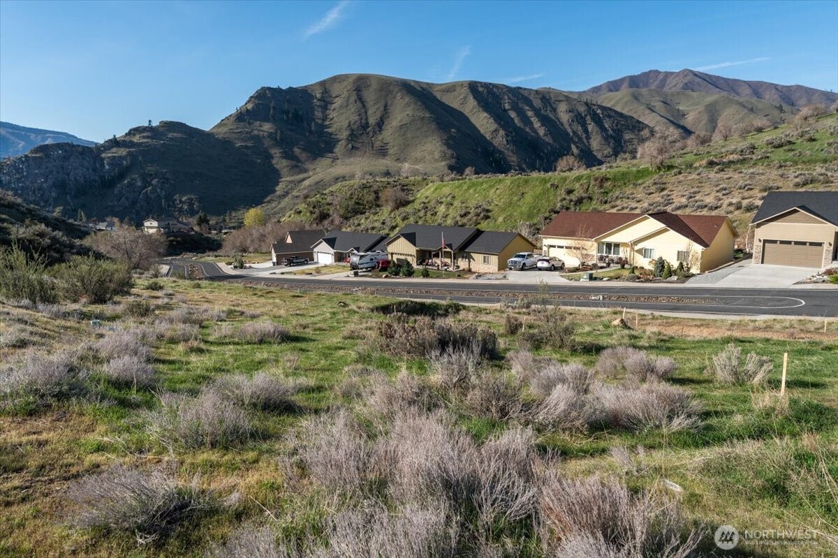 9988 Saska Way , Entiat, WA 98822