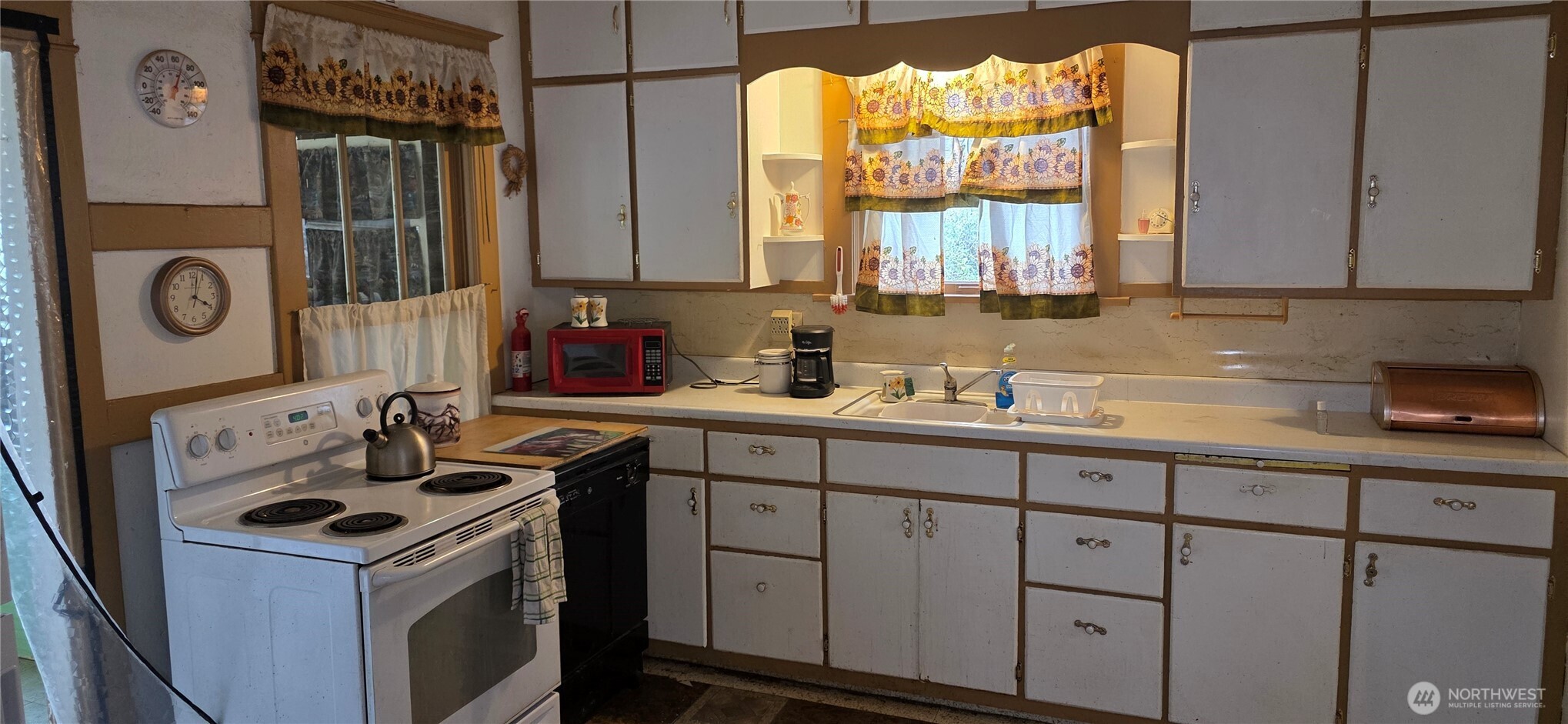 15841 US 2 , Waterville, WA 98858