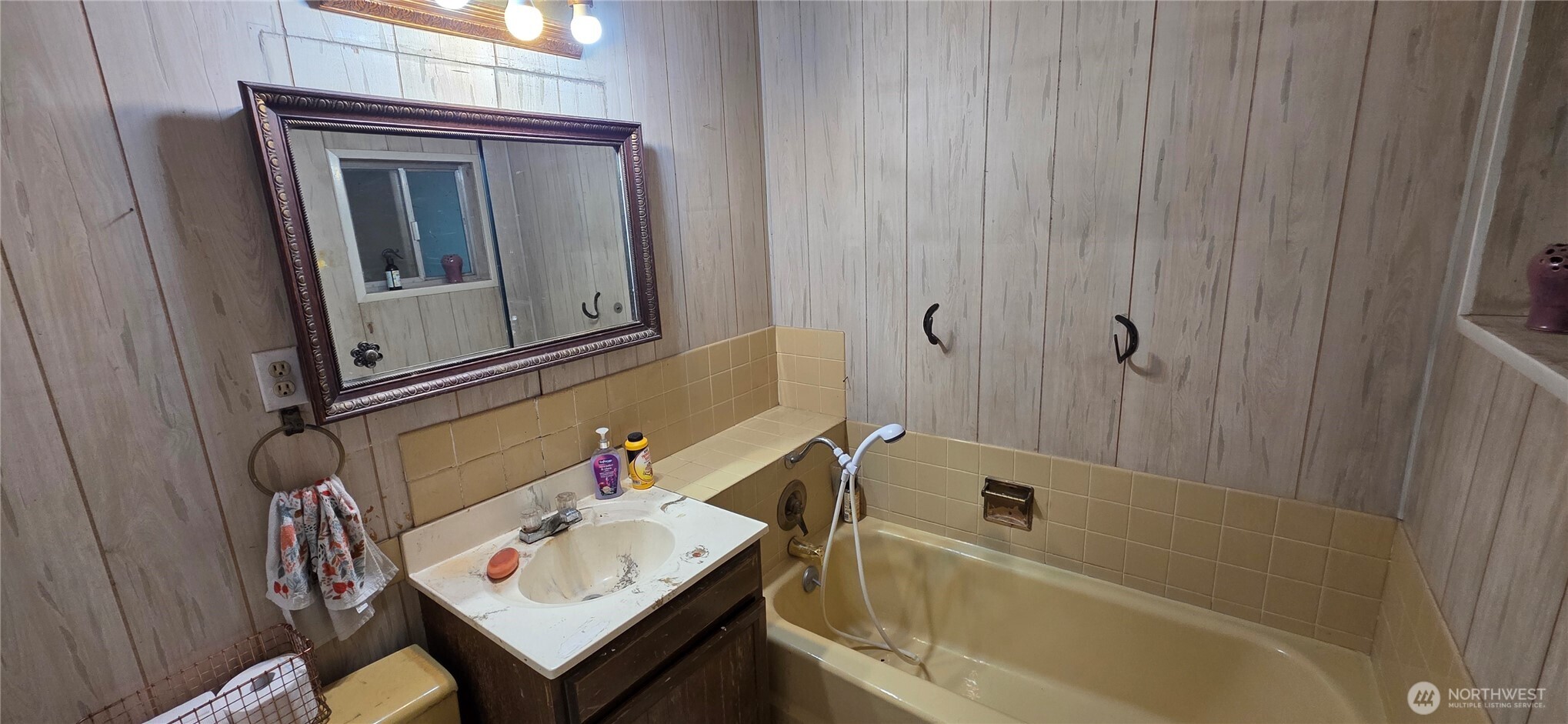 15841 US 2 , Waterville, WA 98858
