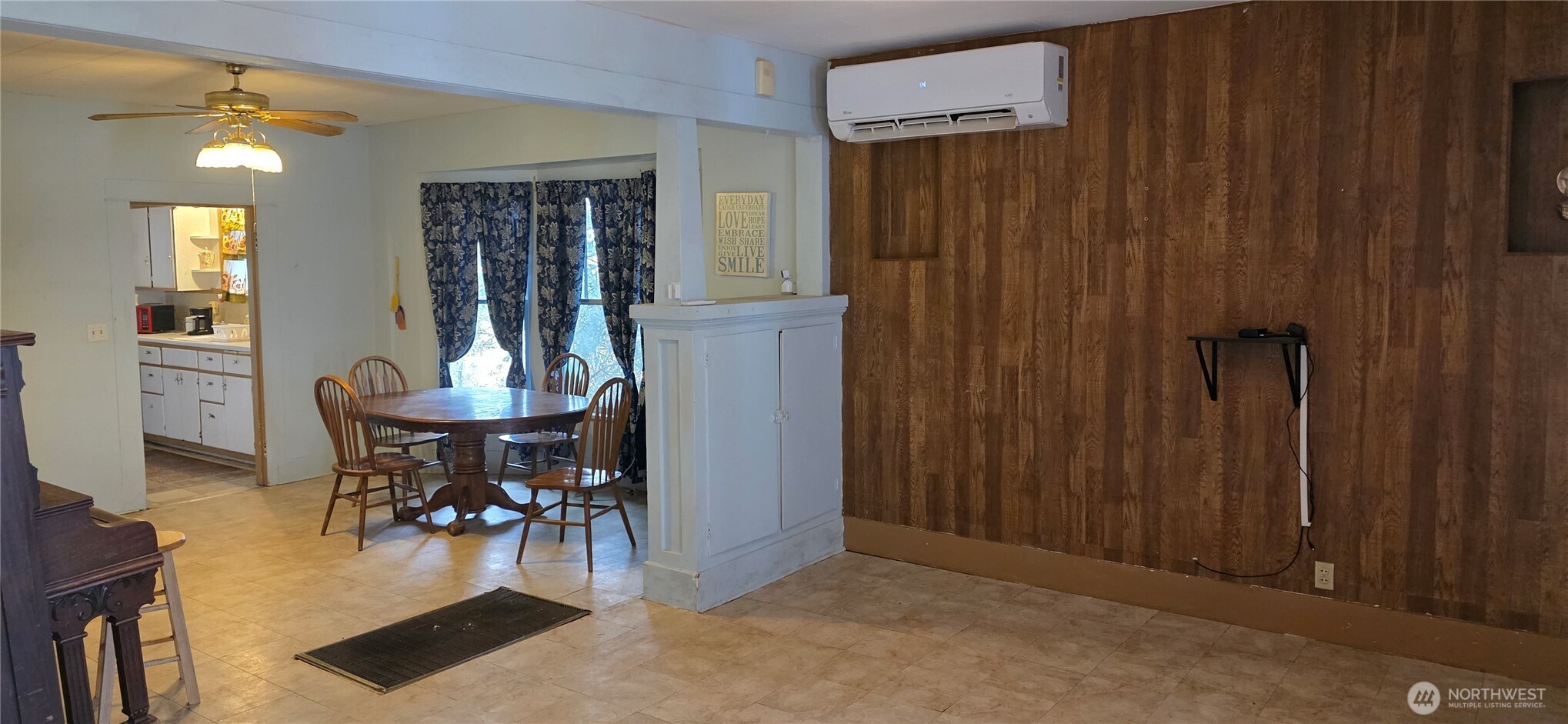 15841 US 2 , Waterville, WA 98858