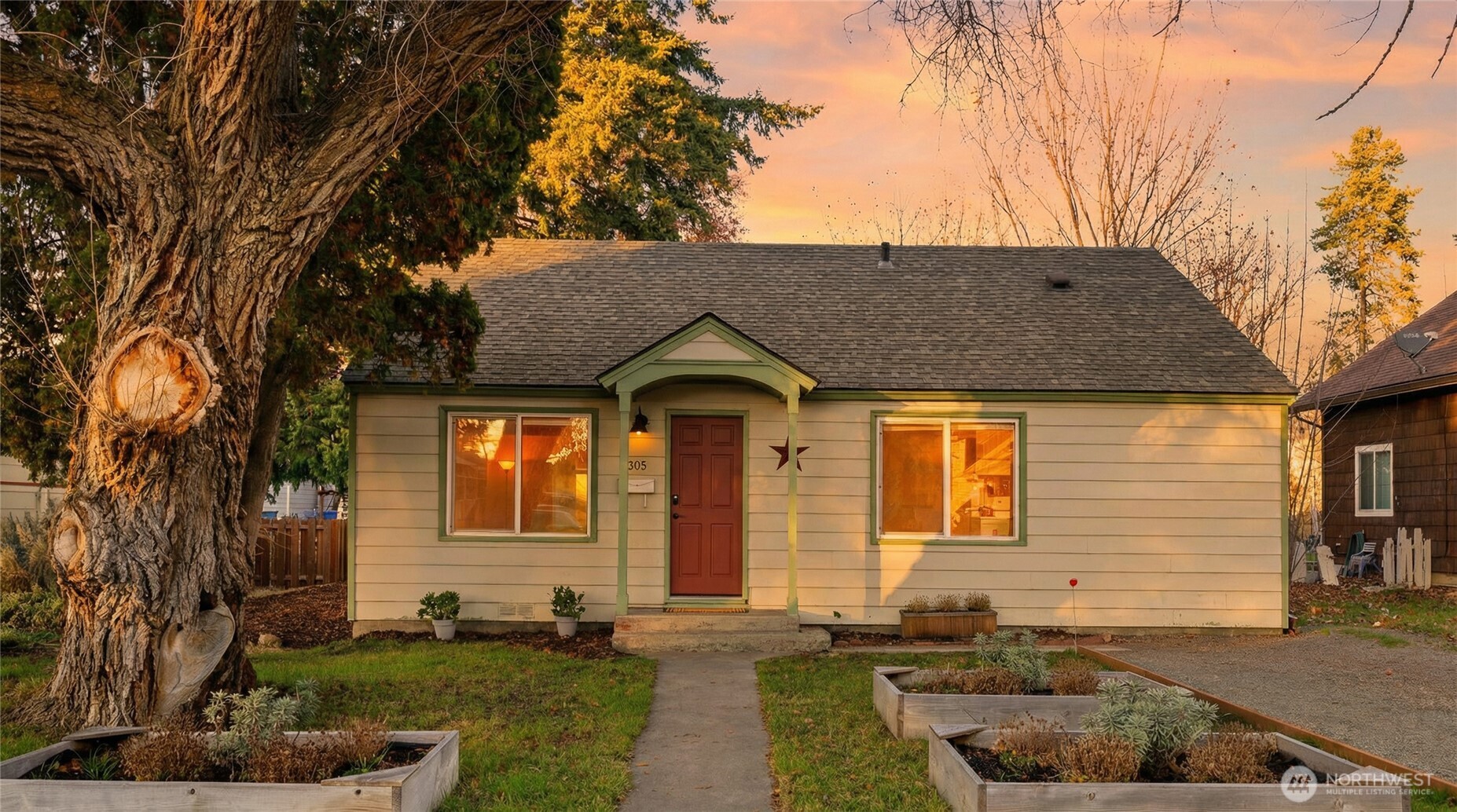 805 E 5th Avenue , Ellensburg, WA 98926