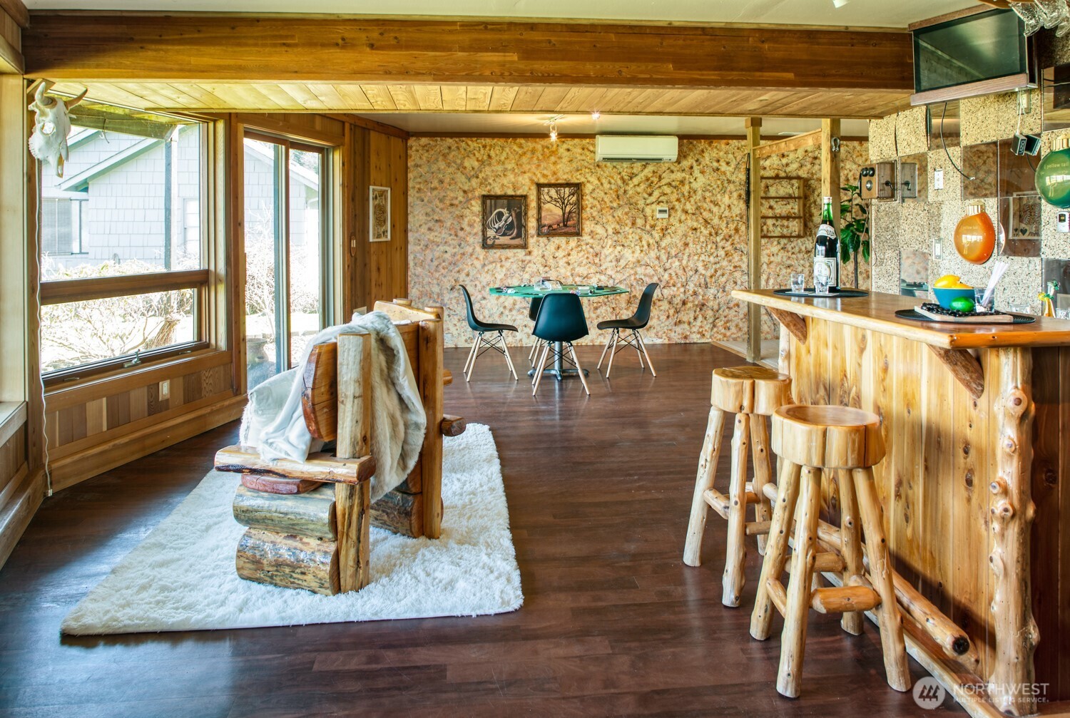 667 Wyatt Lane W, Seabeck, WA 98380