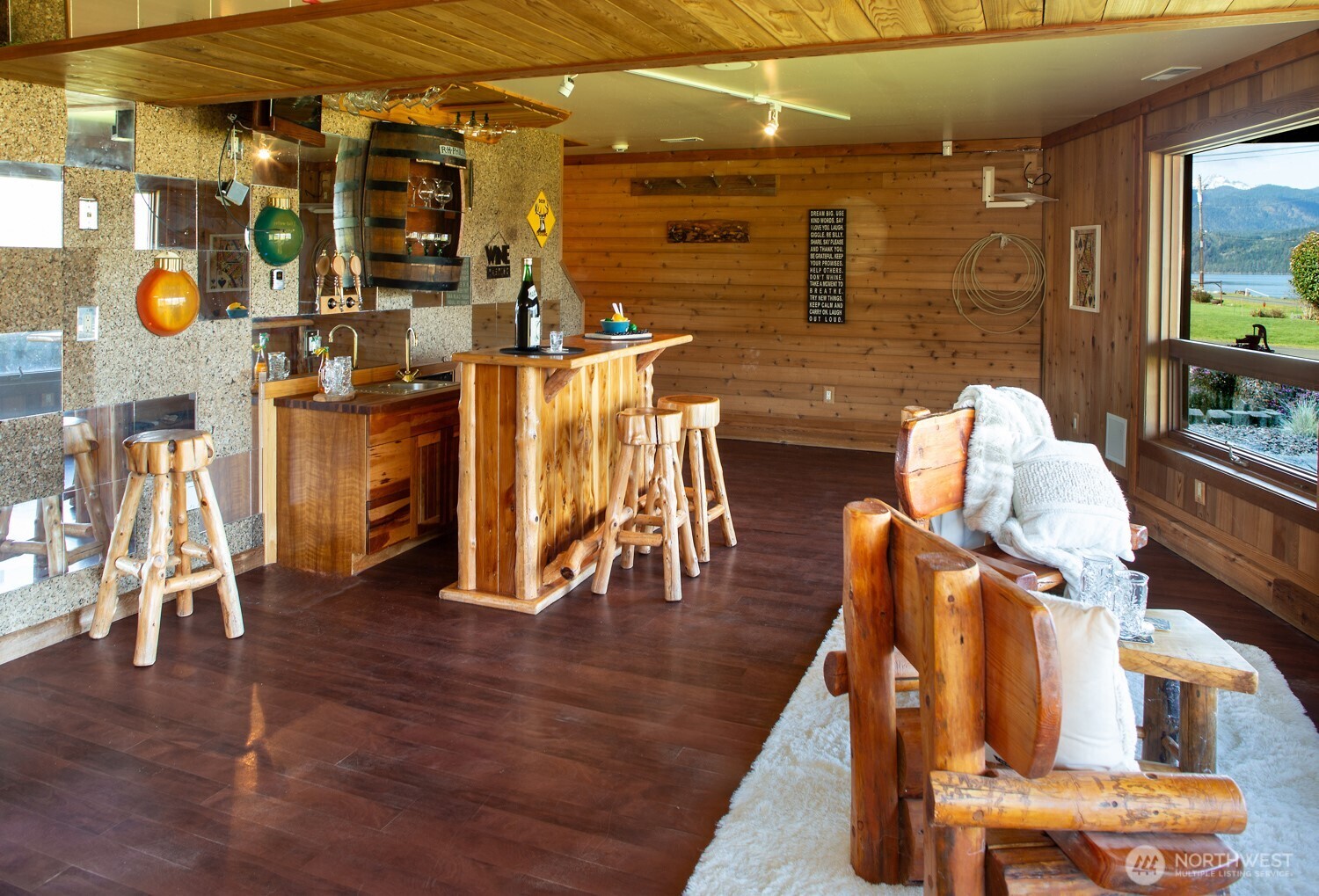 667 Wyatt Lane W, Seabeck, WA 98380