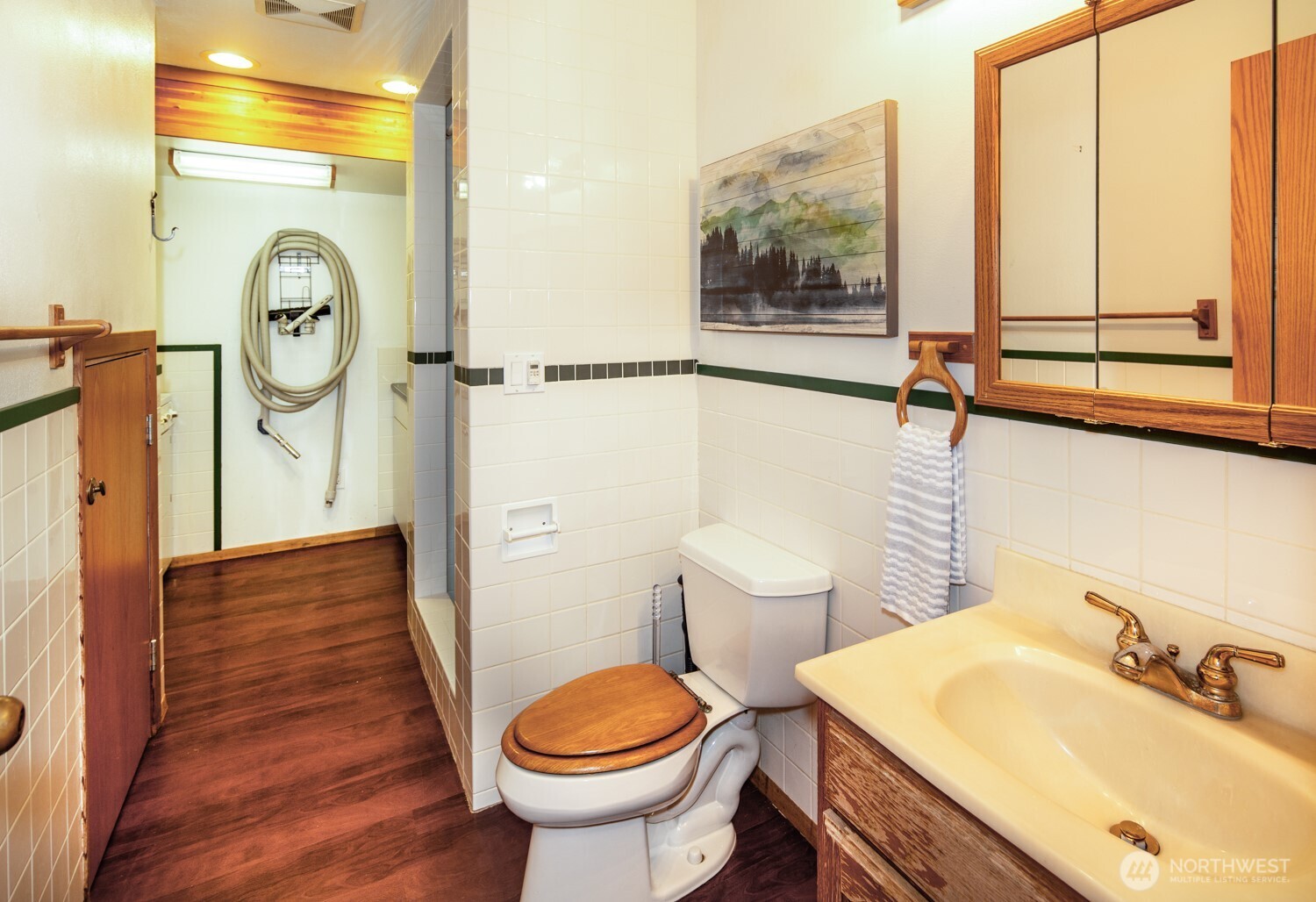 667 Wyatt Lane W, Seabeck, WA 98380