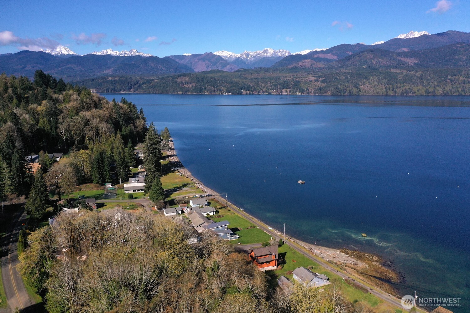 667 Wyatt Lane W, Seabeck, WA 98380