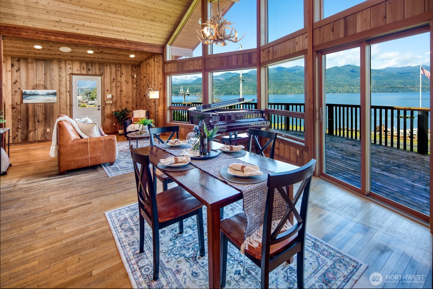 667 Wyatt Lane W, Seabeck, WA 98380