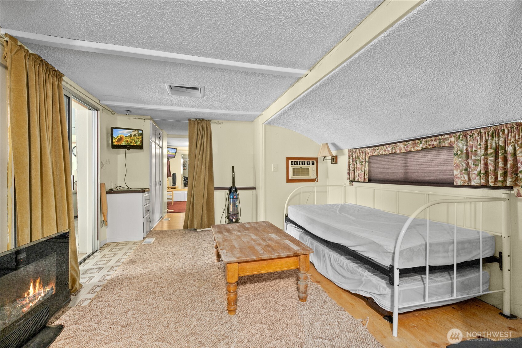18545 W Big Lake Boulevard , Mount Vernon, WA 98274