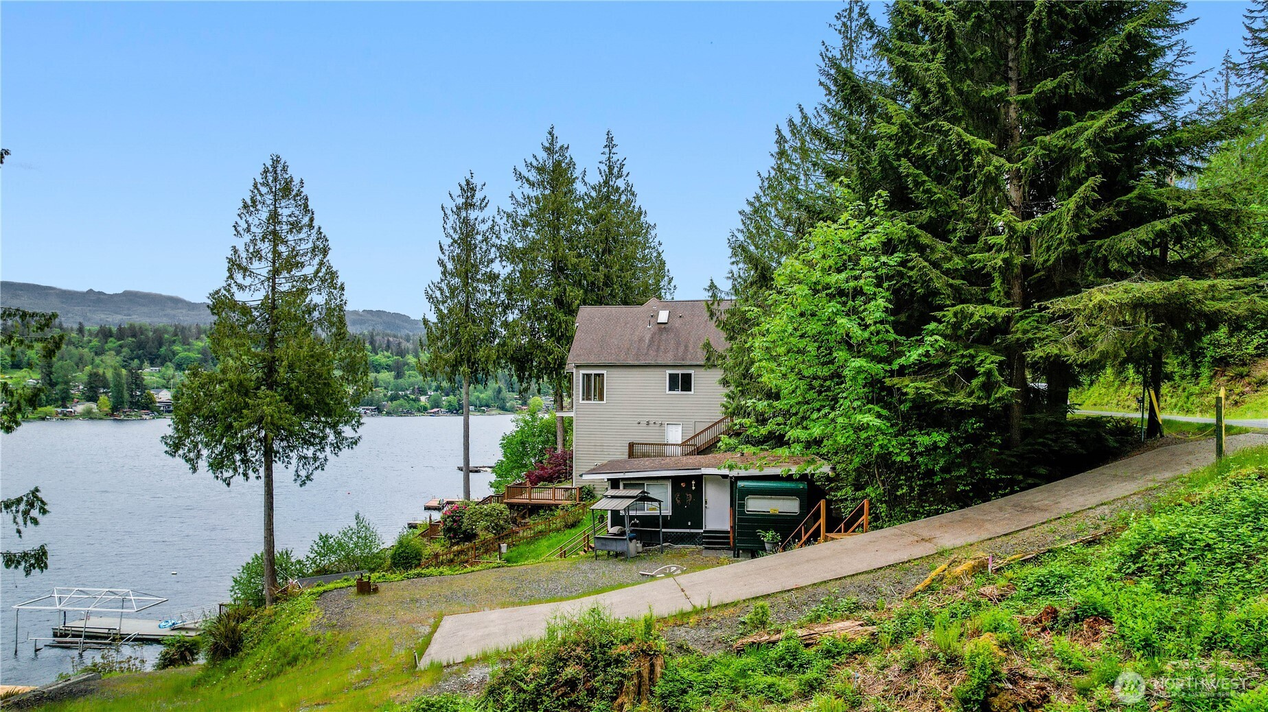 18545 W Big Lake Boulevard , Mount Vernon, WA 98274
