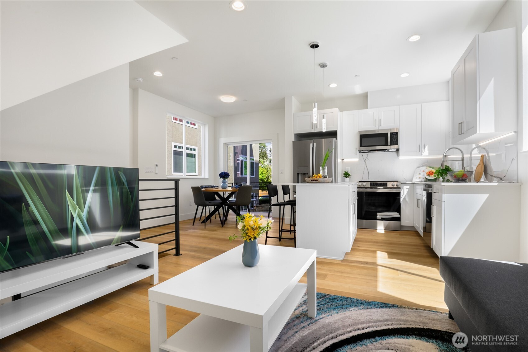 10533 C Stone Avenue N , Seattle, WA 98133