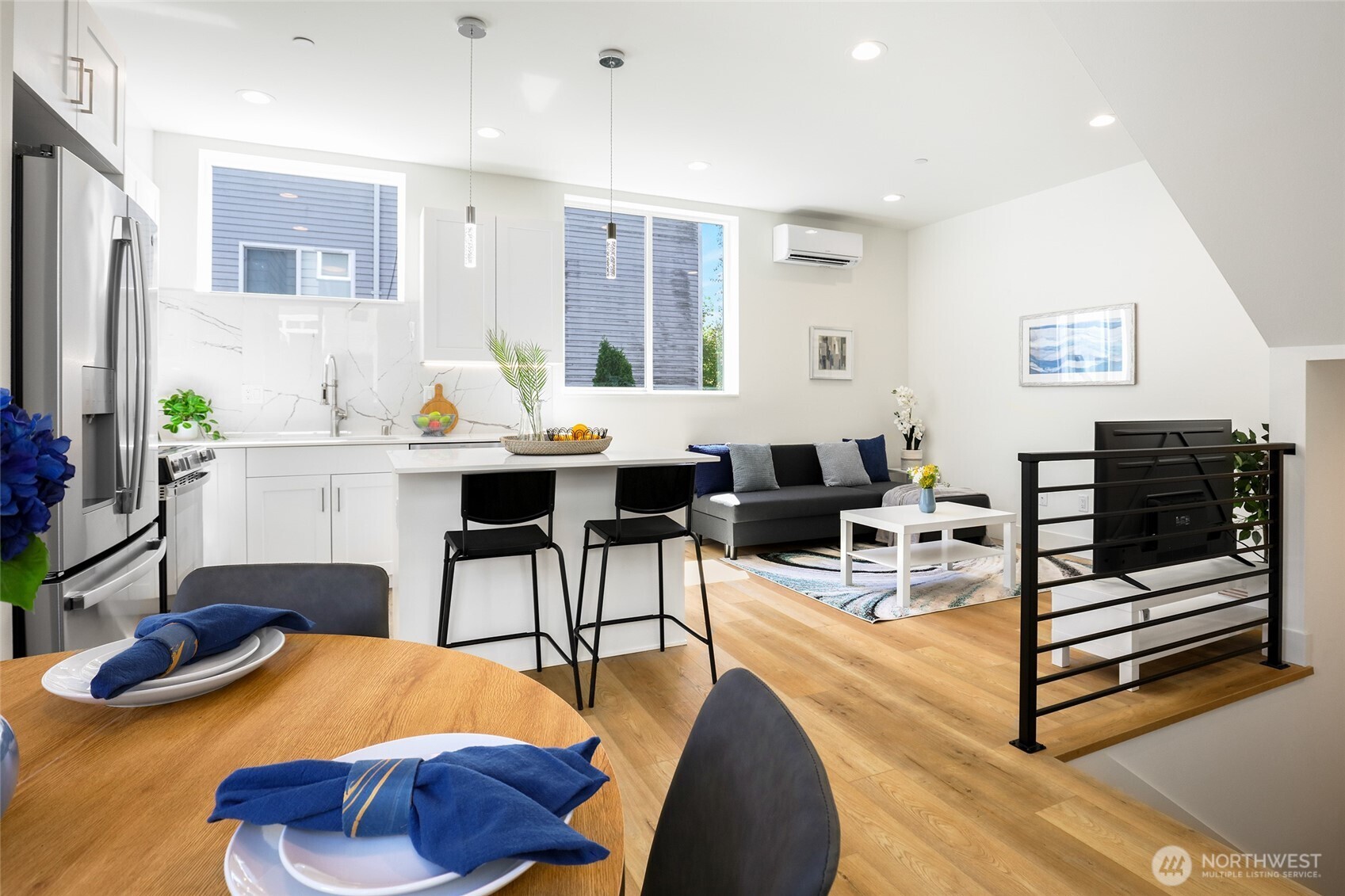 10533 C Stone Avenue N , Seattle, WA 98133