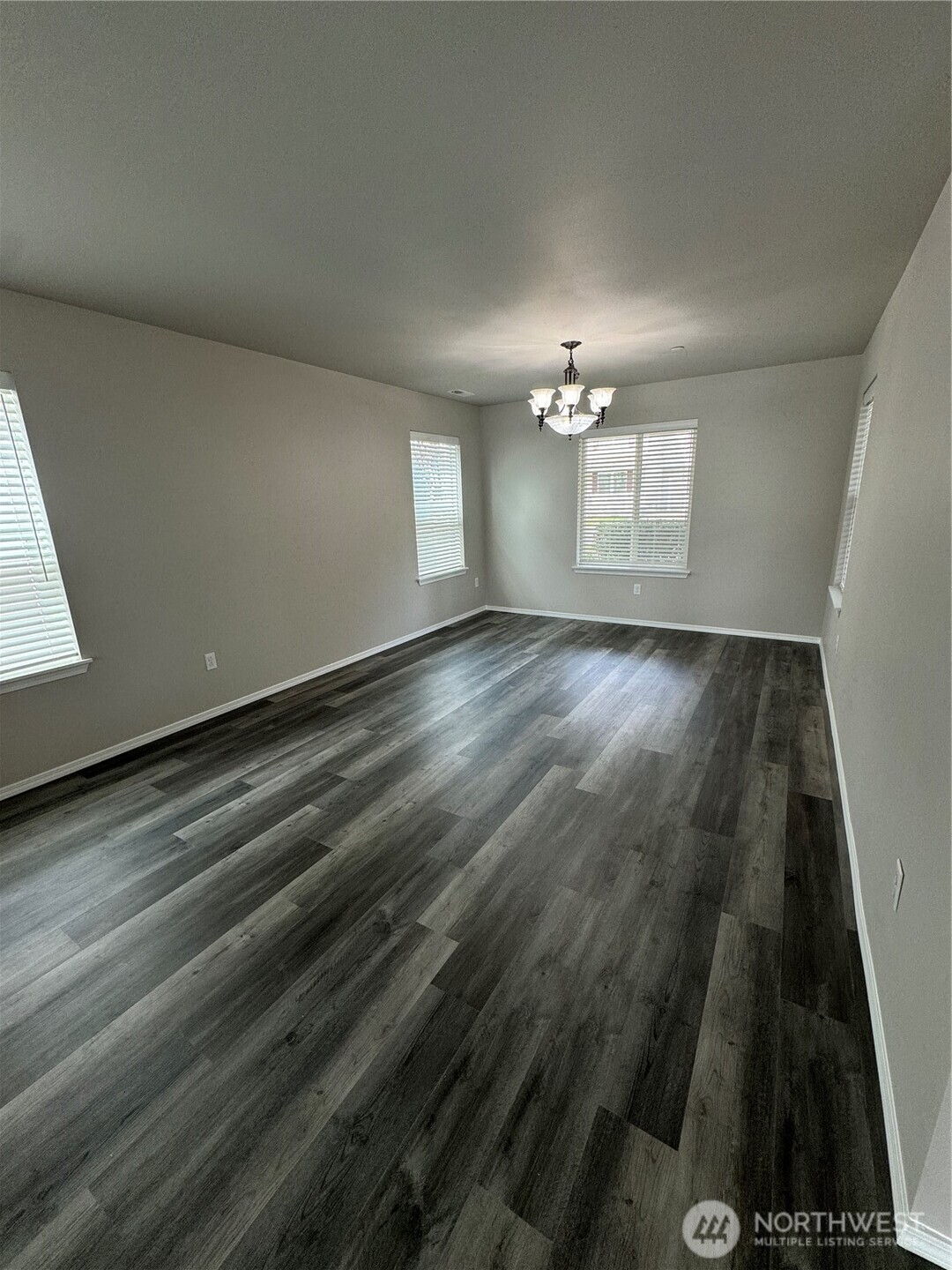 1163 Swan Loop , Dupont, WA 98327