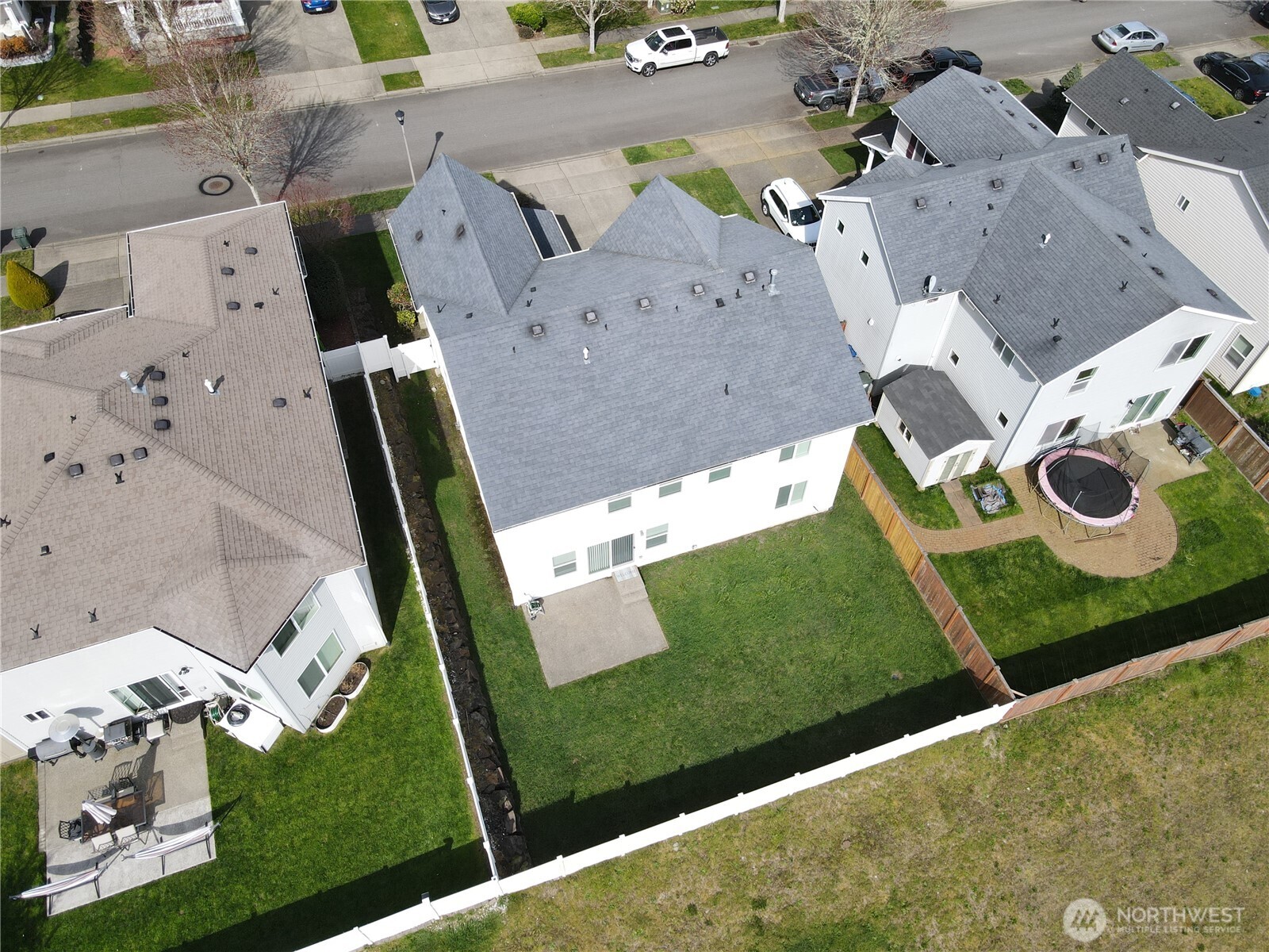 1163 Swan Loop , Dupont, WA 98327