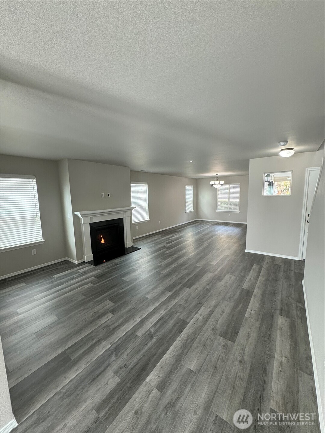 1163 Swan Loop , Dupont, WA 98327