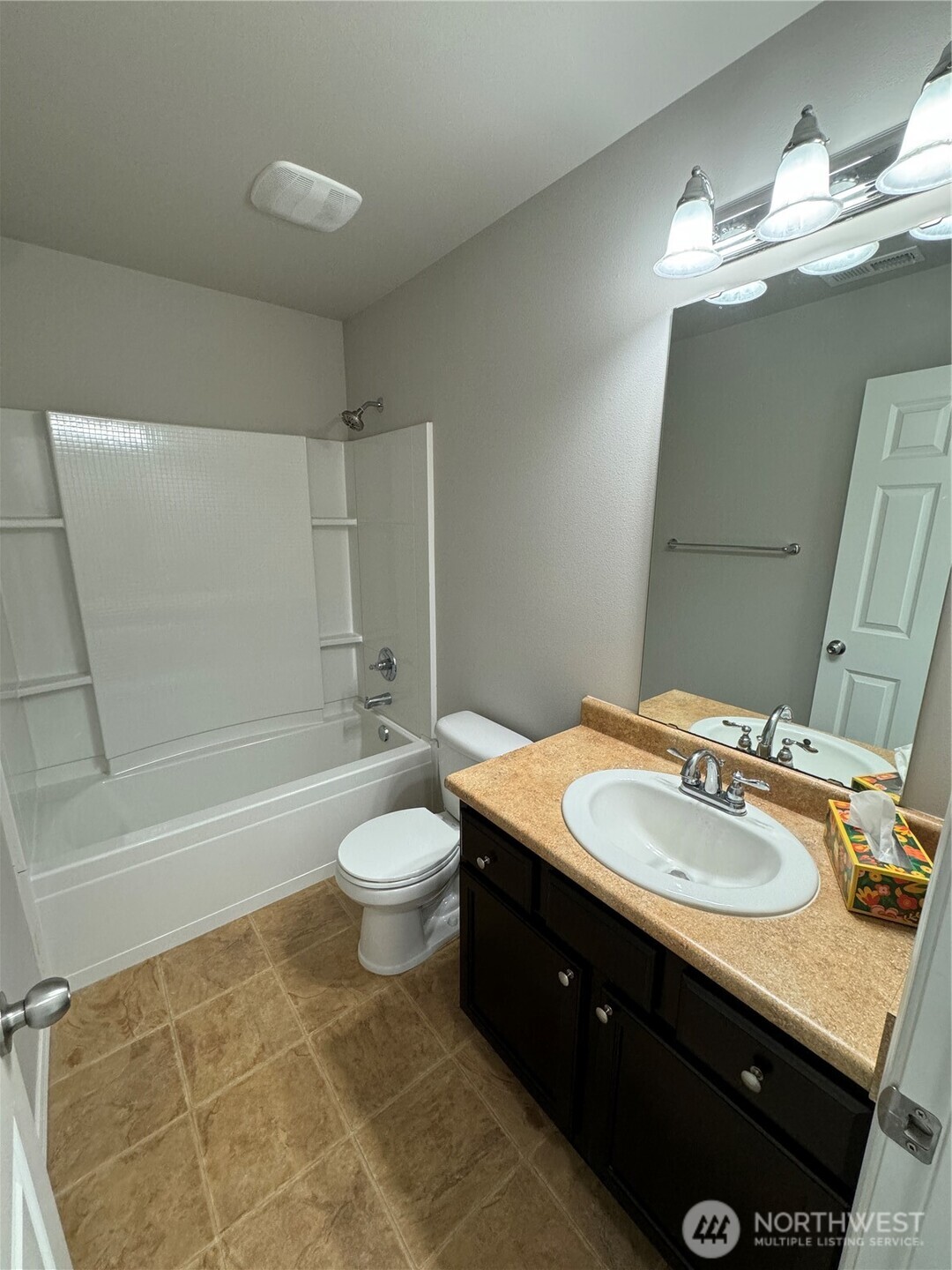 1163 Swan Loop , Dupont, WA 98327