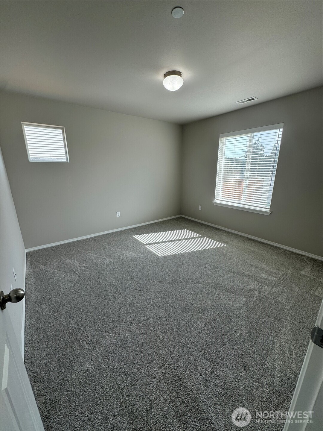 1163 Swan Loop , Dupont, WA 98327