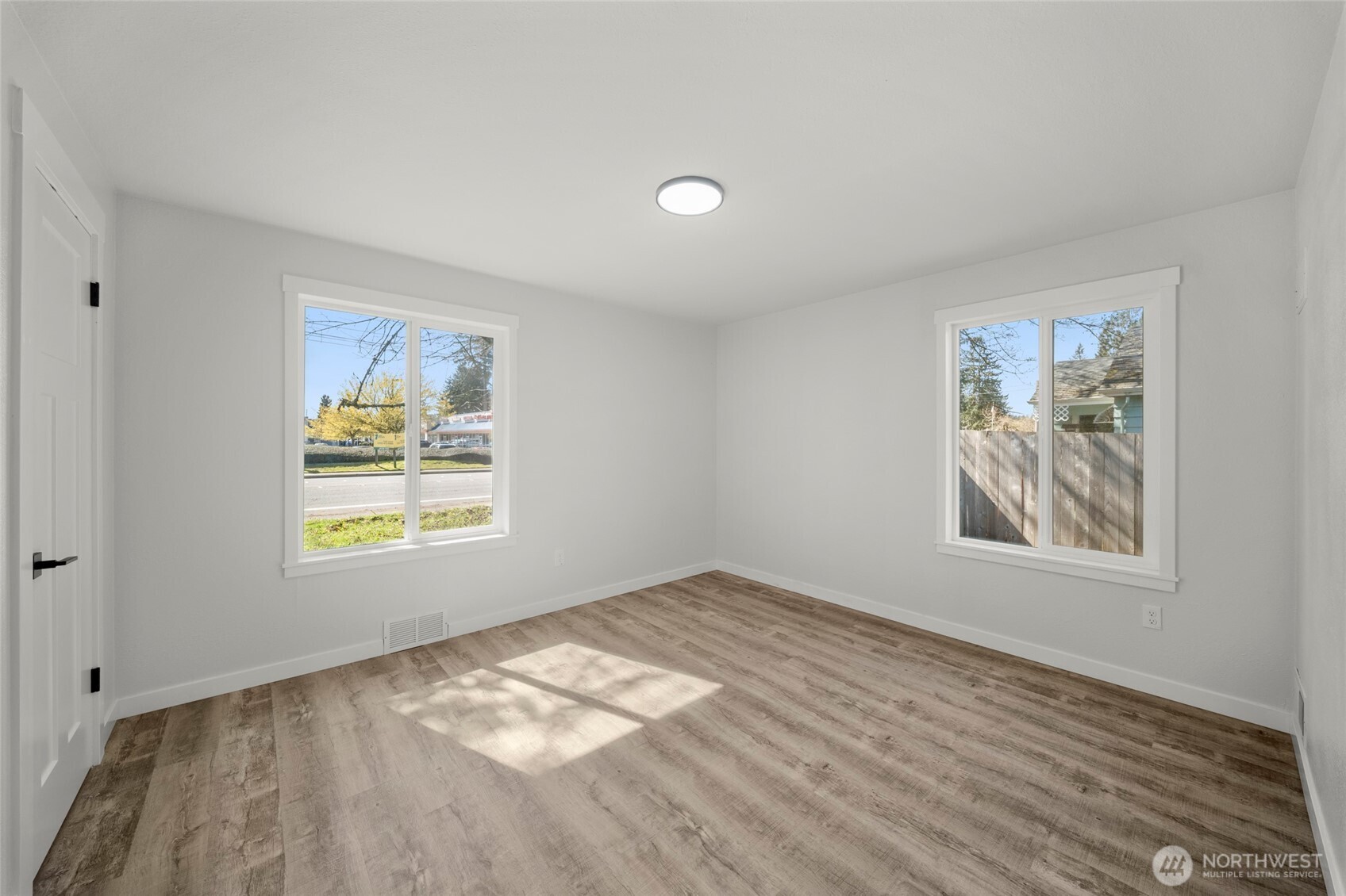 1717 Lake Park Drive SW, Tumwater, WA 98512