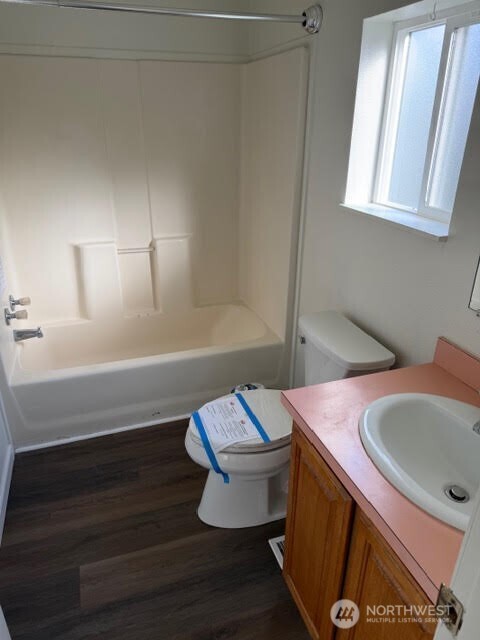 1905 Honeysuckle Lane , Centralia, WA 98531