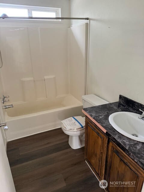 1905 Honeysuckle Lane , Centralia, WA 98531