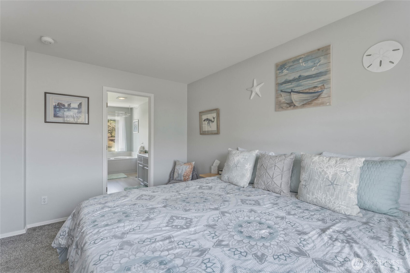 2837 Riviera Boulevard , Malaga, WA 98828