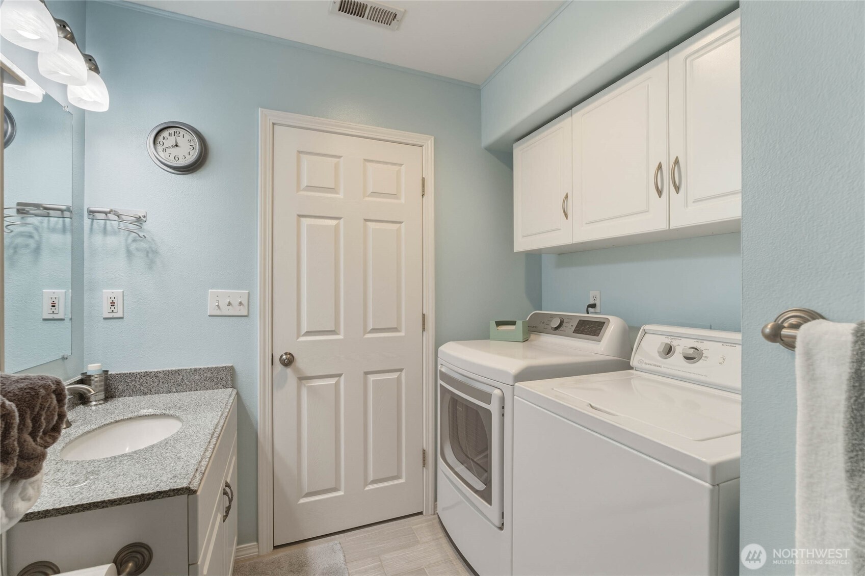 2837 Riviera Boulevard , Malaga, WA 98828