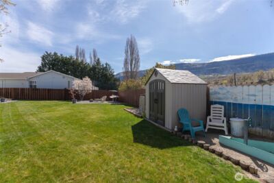 2837 Riviera Boulevard , Malaga, WA 98828 - Photo 31
