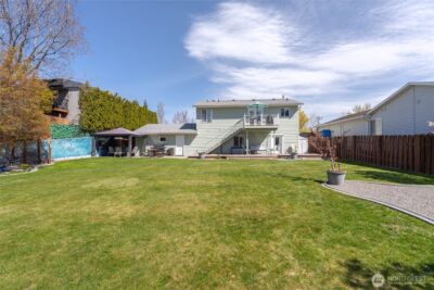 2837 Riviera Boulevard , Malaga, WA 98828 - Photo 35