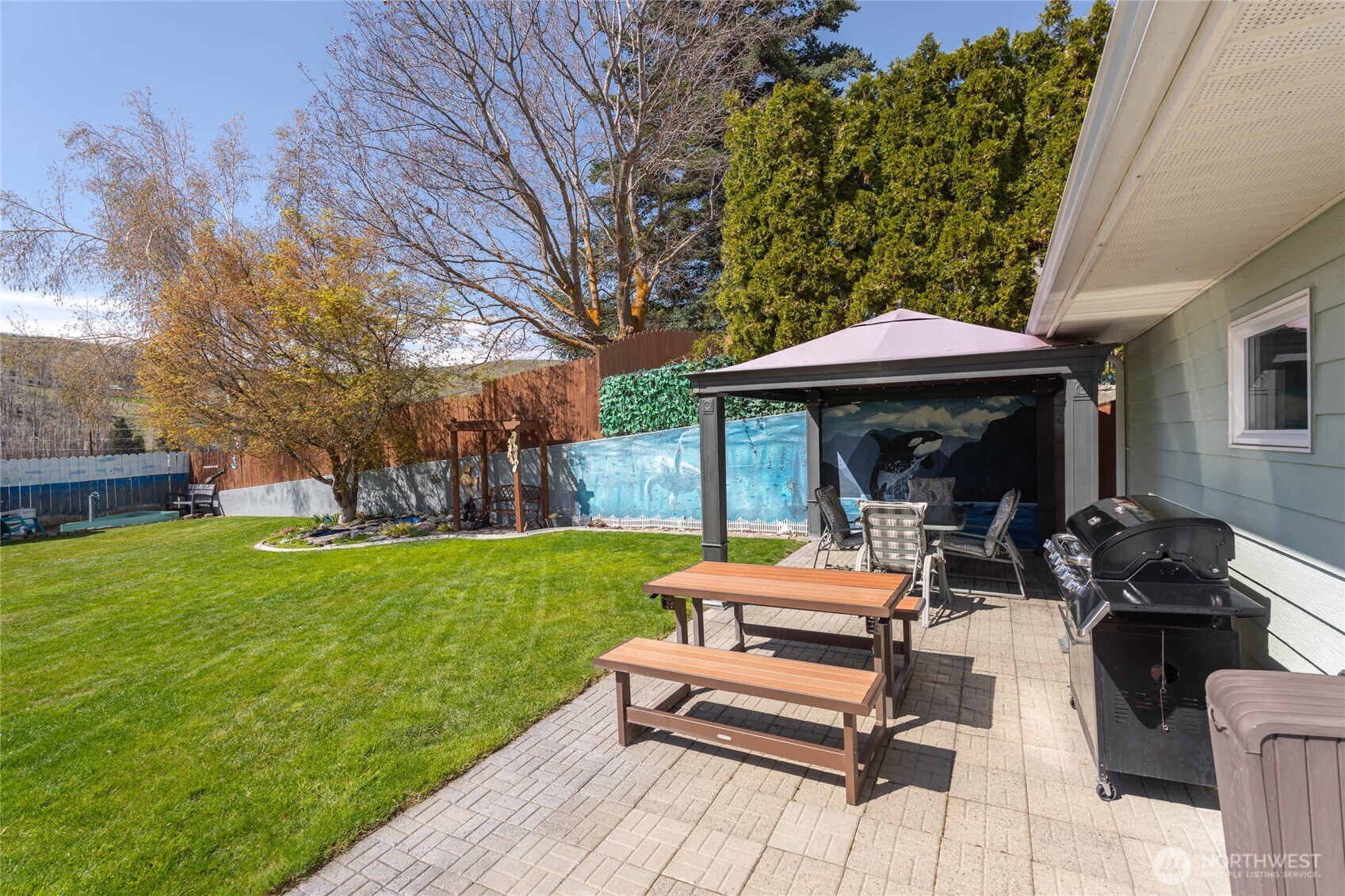 2837 Riviera Boulevard , Malaga, WA 98828