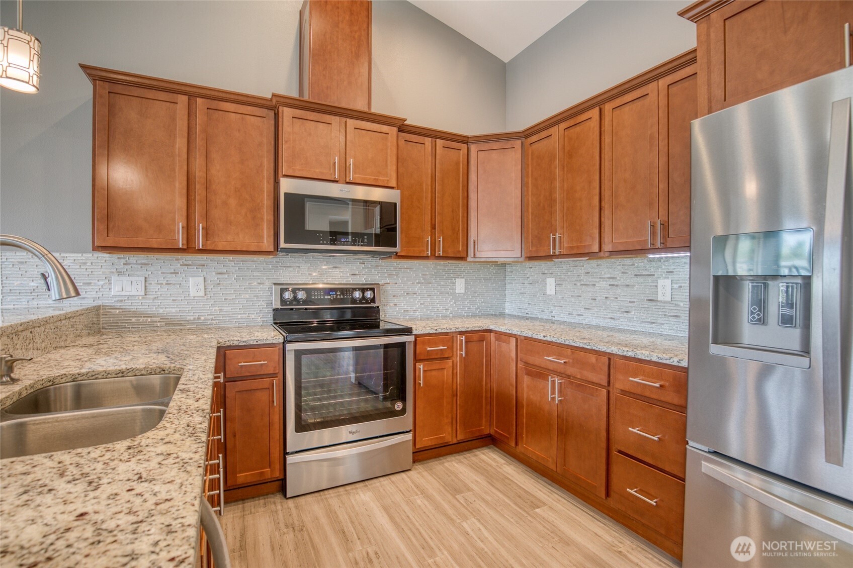 401 Canal Drive SE, Ocean Shores, WA 98569