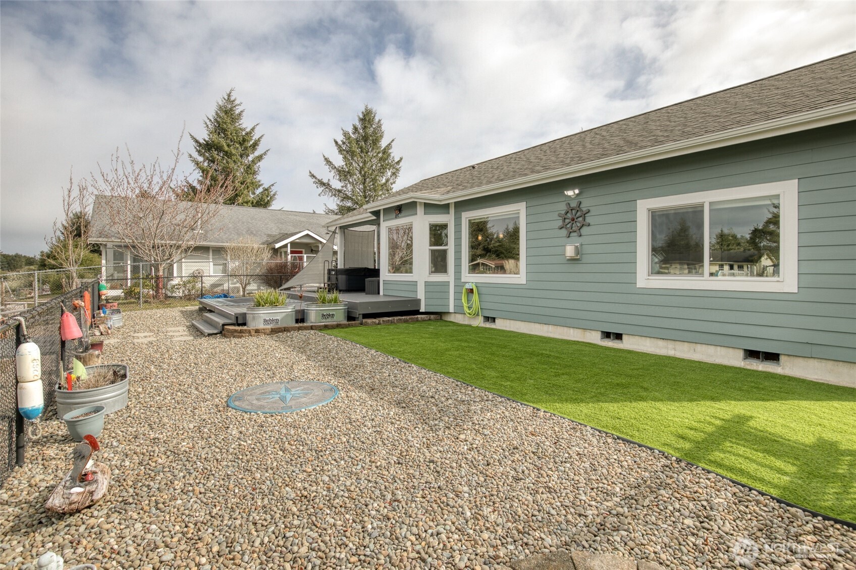 401 Canal Drive SE, Ocean Shores, WA 98569
