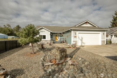401 Canal Drive SE, Ocean Shores, WA 98569 - Photo 2