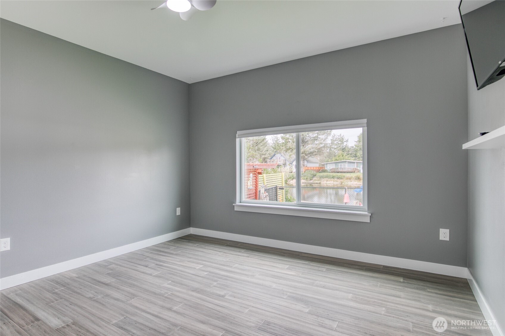 401 Canal Drive SE, Ocean Shores, WA 98569