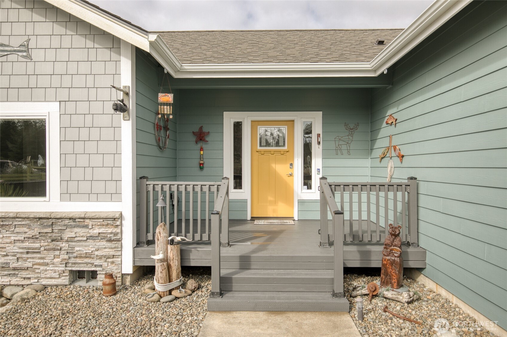 401 Canal Drive SE, Ocean Shores, WA 98569