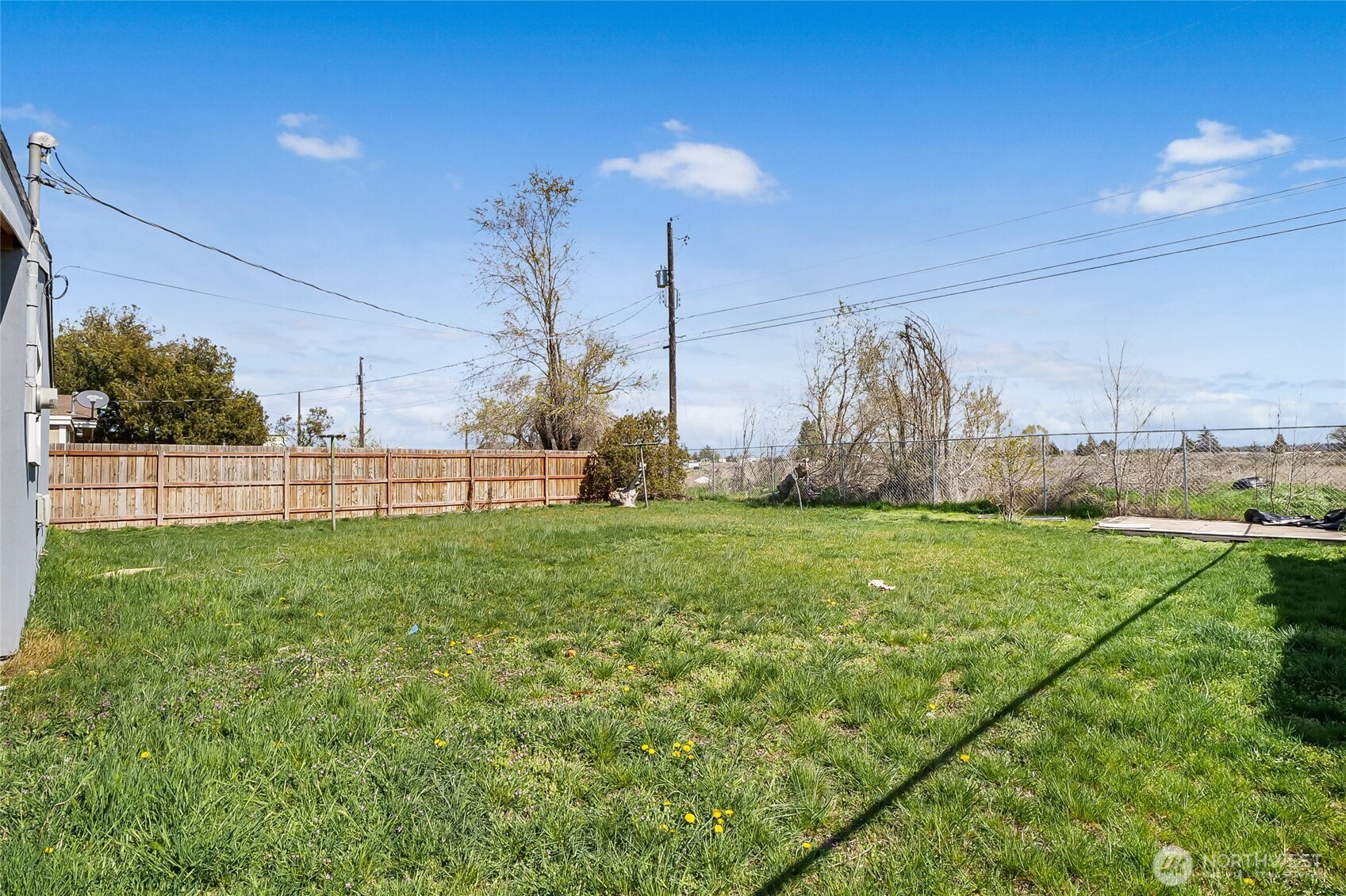4319 Lincoln Drive NE, Moses Lake, WA 98837