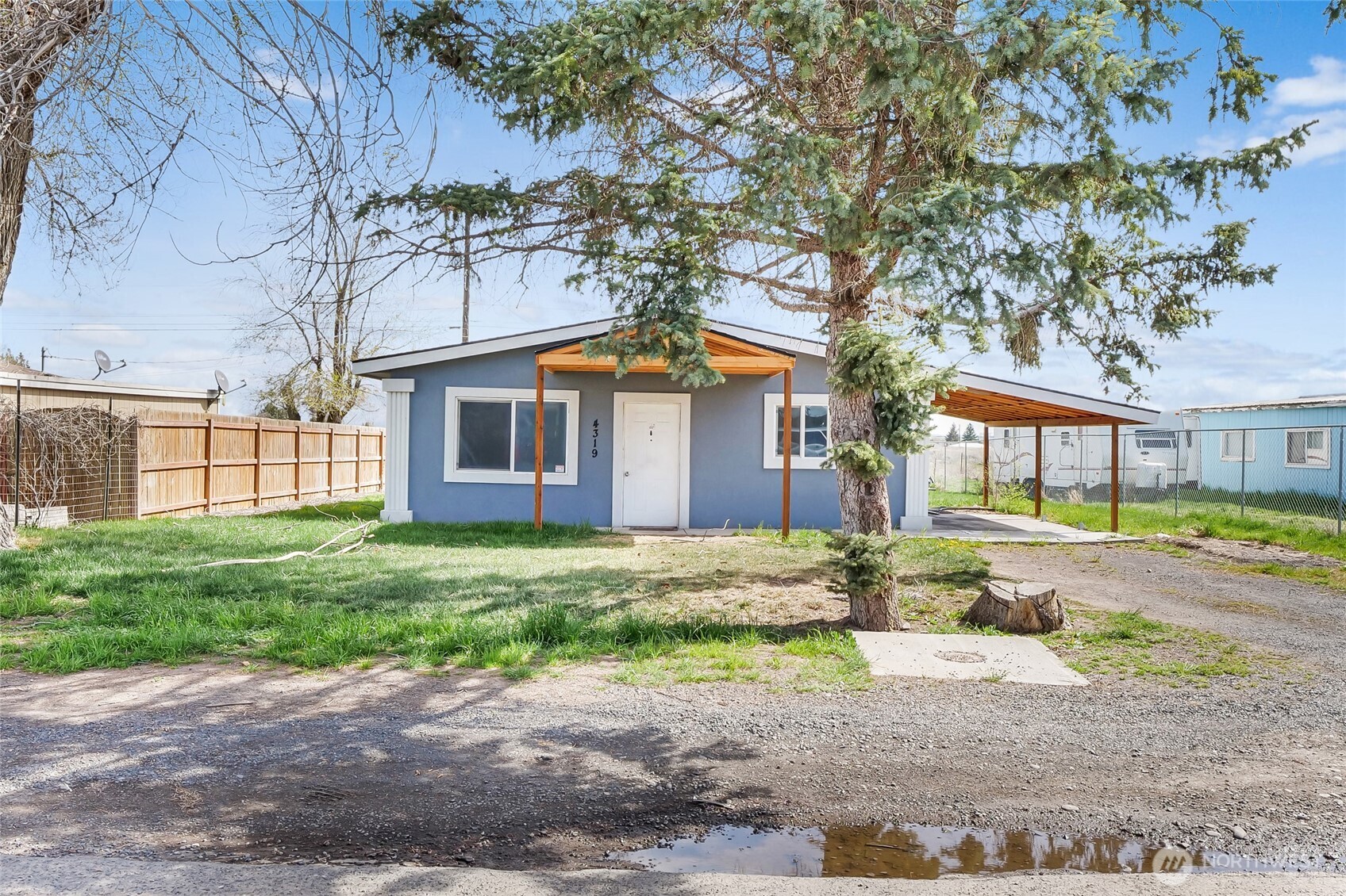 4319 Lincoln Drive NE, Moses Lake, WA 98837
