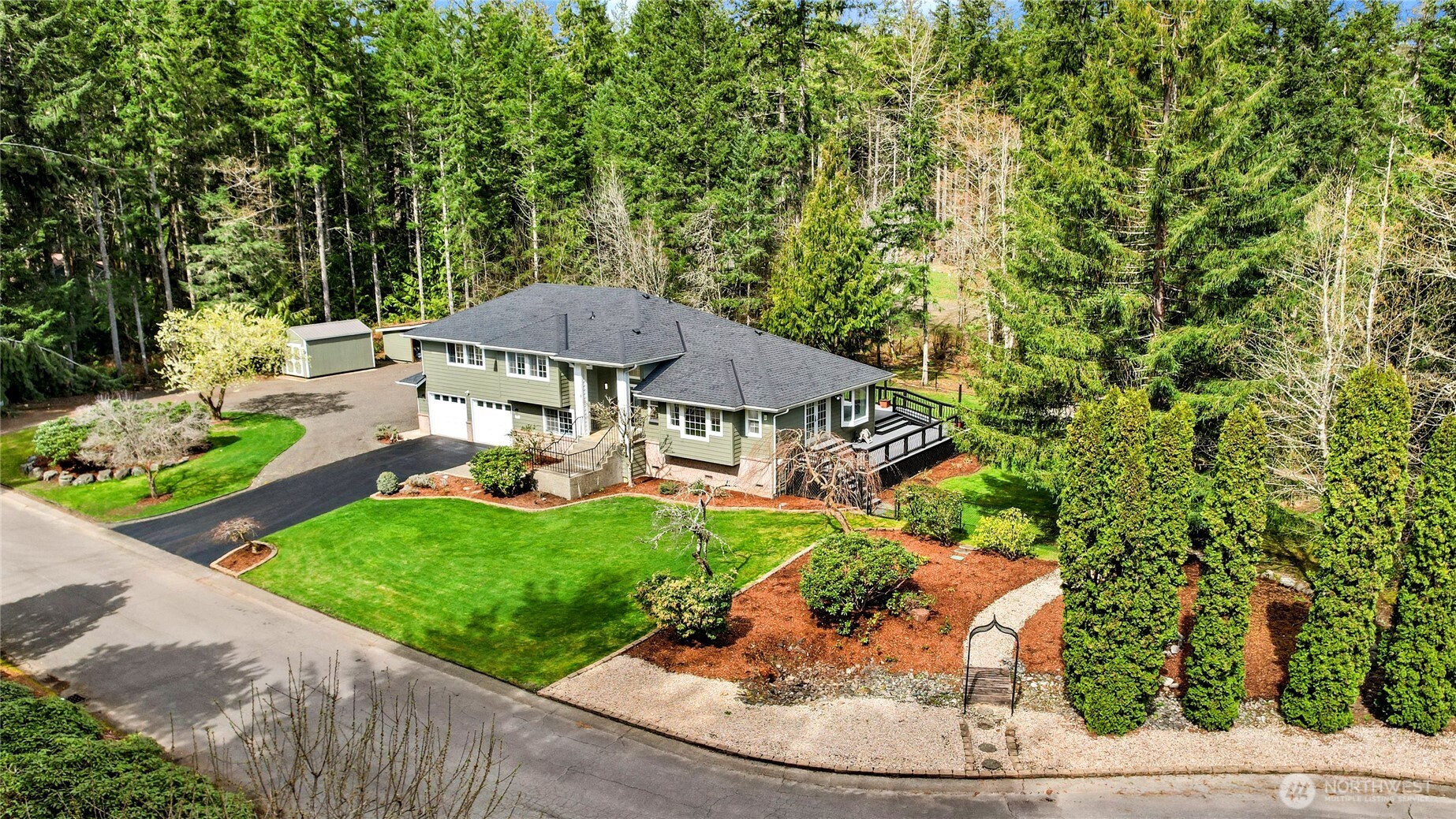 1063 SW Depot Court , Port Orchard, WA 98367-9384