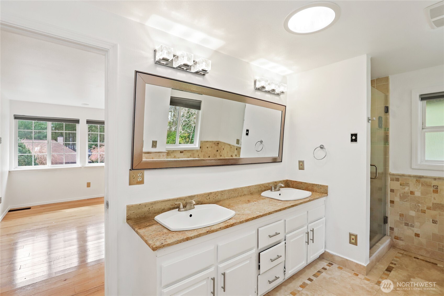 1063 SW Depot Court , Port Orchard, WA 98367-9384