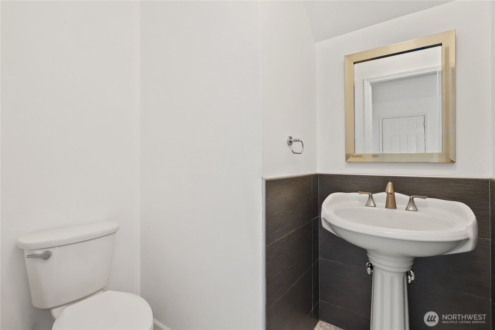 1063 SW Depot Court , Port Orchard, WA 98367-9384