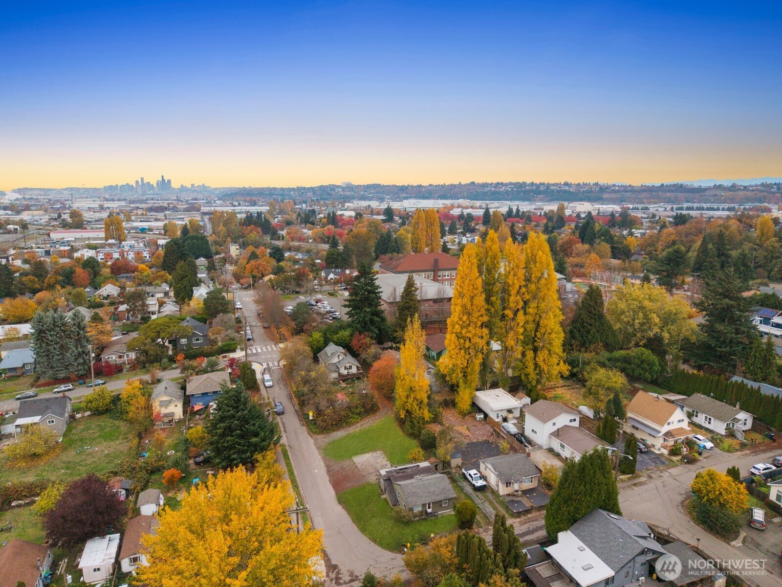 702 S Director Street , Seattle, WA 98108