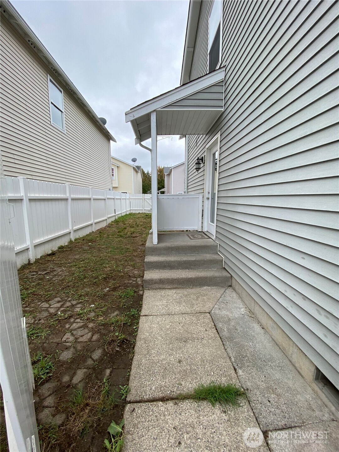 4827 41st Lane SE, Lacey, WA 98503