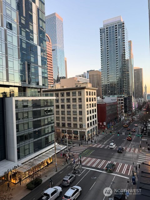 121 Stewart Street #504, Seattle, WA 98101