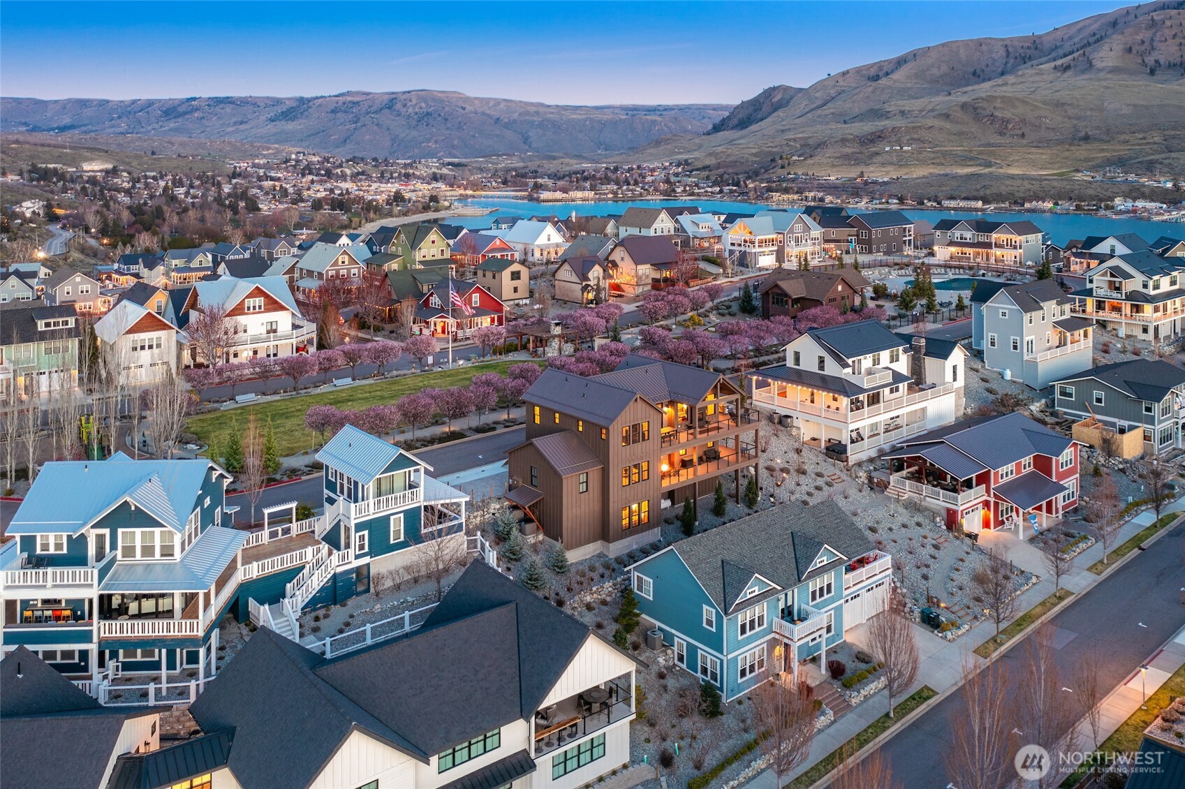 168 Jackrabbit Lane , Chelan, WA 98816