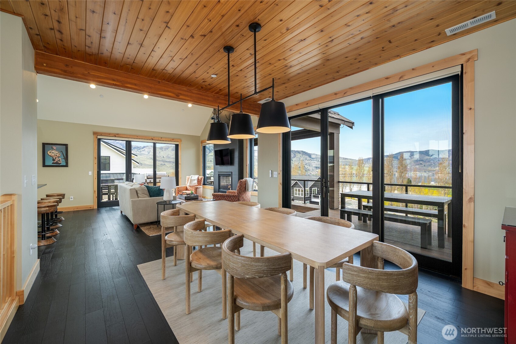 168 Jackrabbit Lane , Chelan, WA 98816