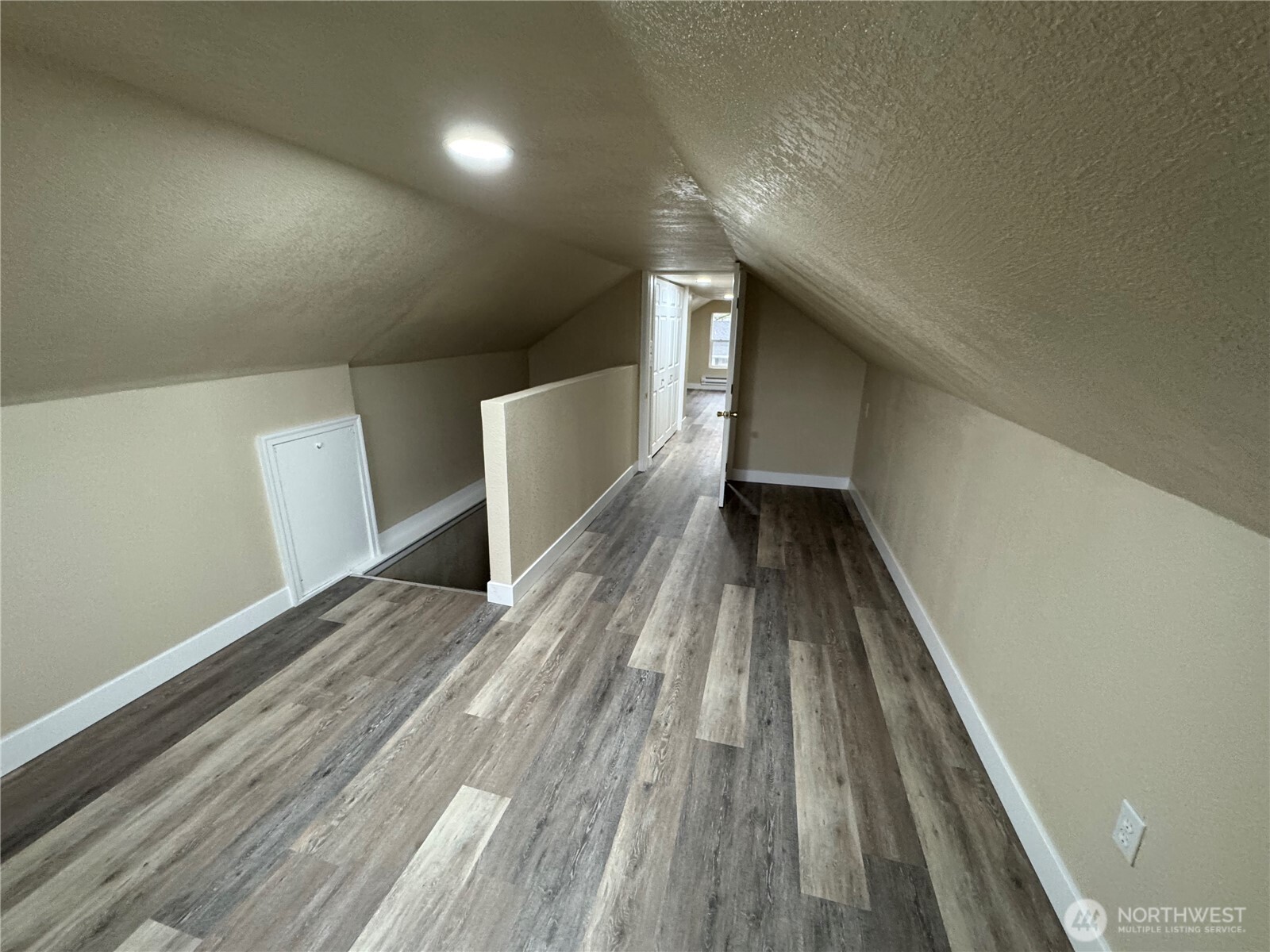 204 2nd Ave Avenue N, Algona, WA 98001
