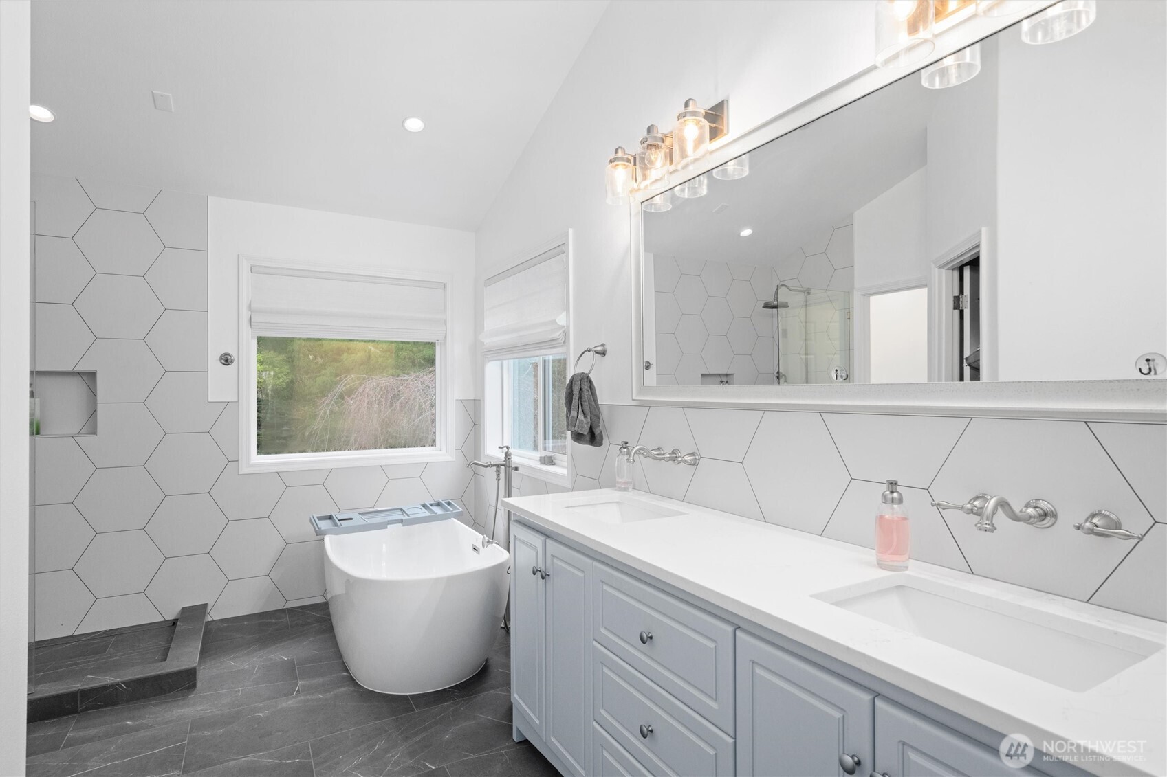 861 Summerhill Drive , Sedro Woolley, WA 98284