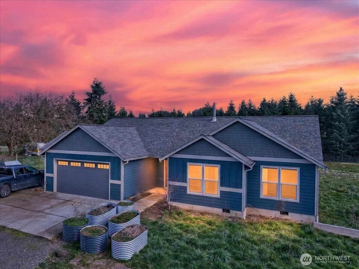 1023 Spirit Lake Hwy , Castle Rock, WA 98611