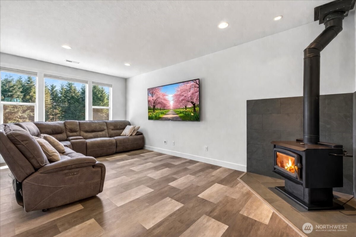 1023 Spirit Lake Hwy , Castle Rock, WA 98611