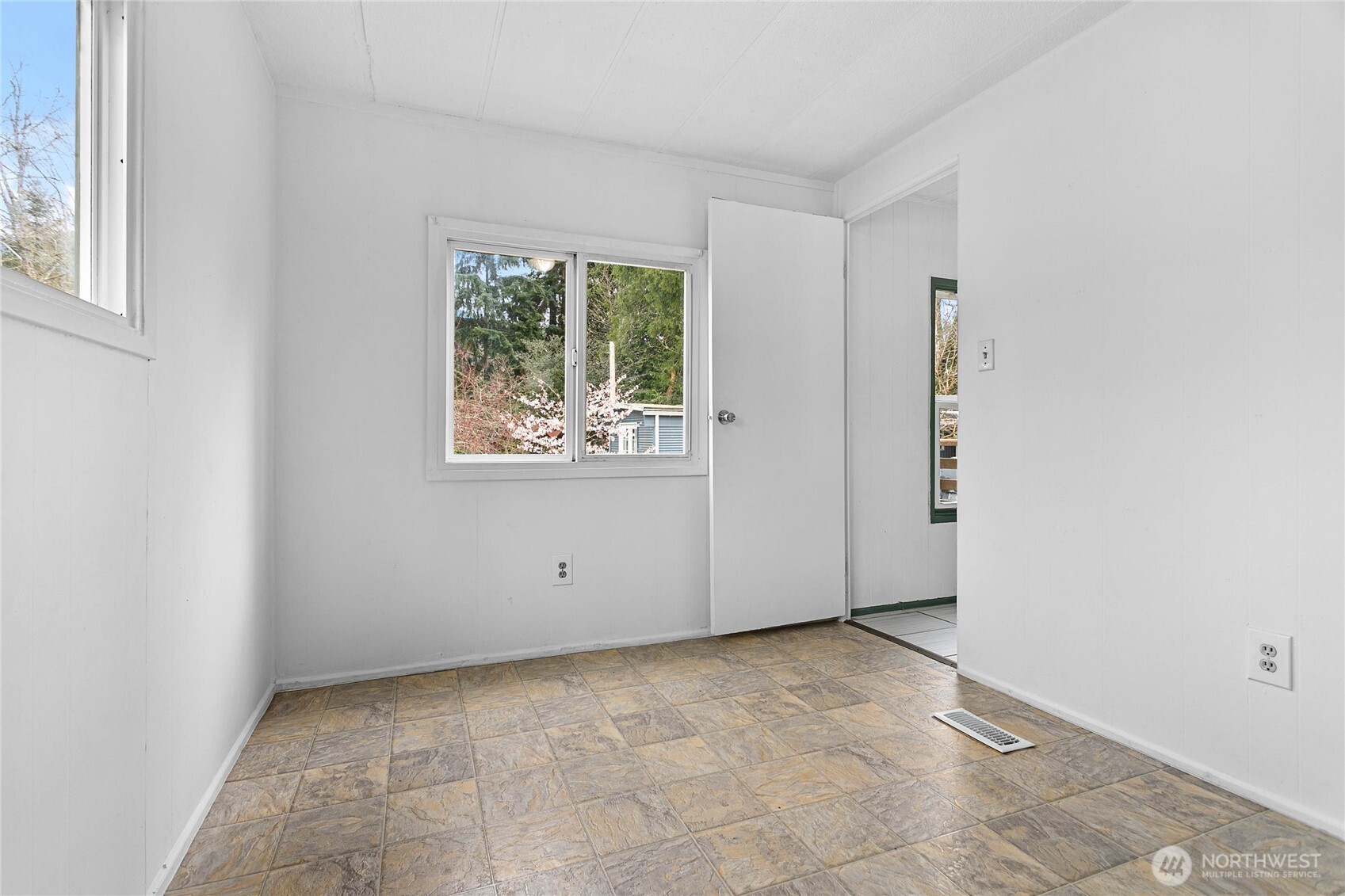 316 W Lake Samish Drive #16, Bellingham, WA 98229