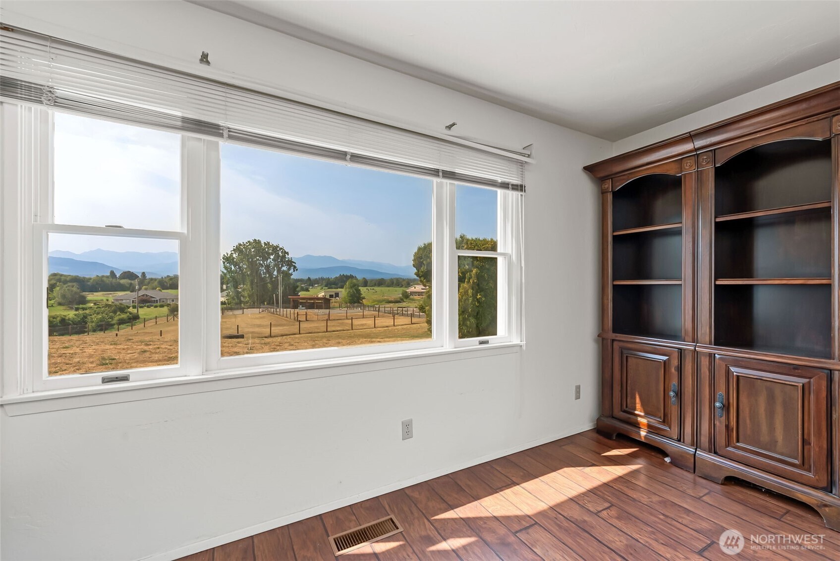 4596 Woodcock Road , Sequim, WA 98382-8523